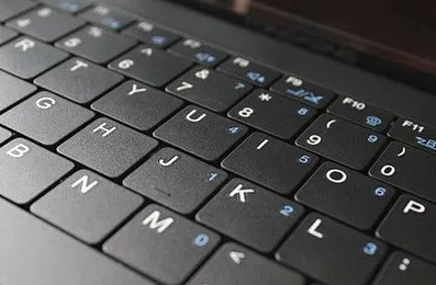 新買的膝上型電腦應該怎麼驗機？