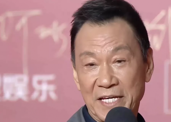 北影節閉幕紅毯:關曉彤難得美一回,馬伊琍變水嫩,段奕宏老來俏 北影節閉幕紅毯:關曉彤難得美一回,馬伊琍變水嫩,段奕宏老來俏