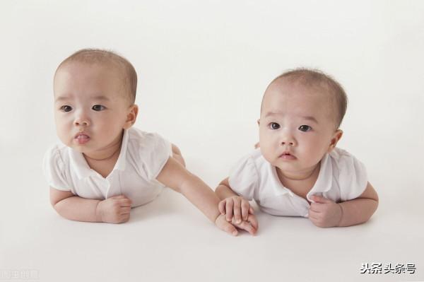 雙胞胎家庭的快樂你想象的到，但壓力是你想象不到的