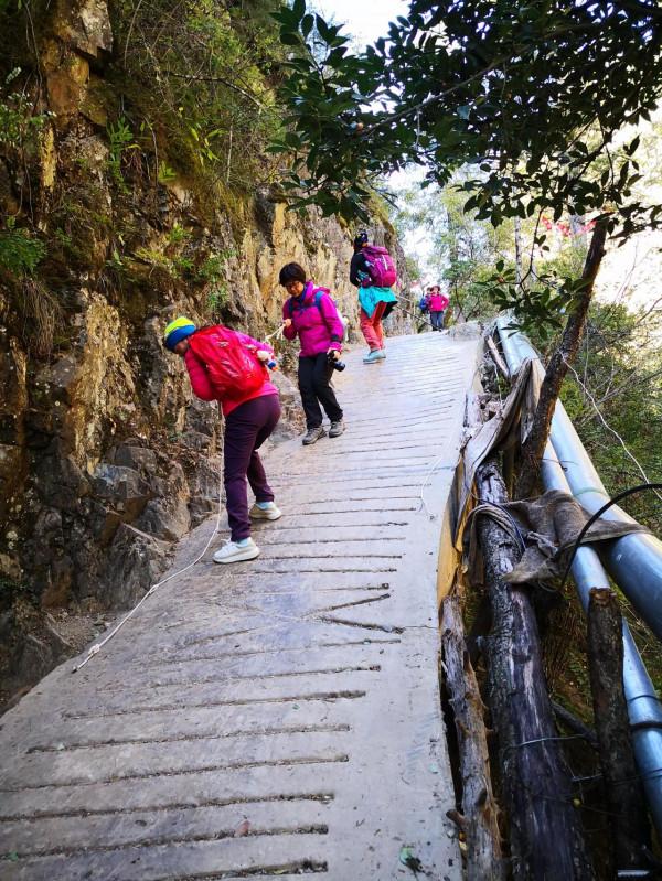 梅里雪山腳的世外桃源雨崩之旅第五天一一尼農峽谷 梅里雪山腳的世外桃源雨崩之旅第五天一一尼農峽谷