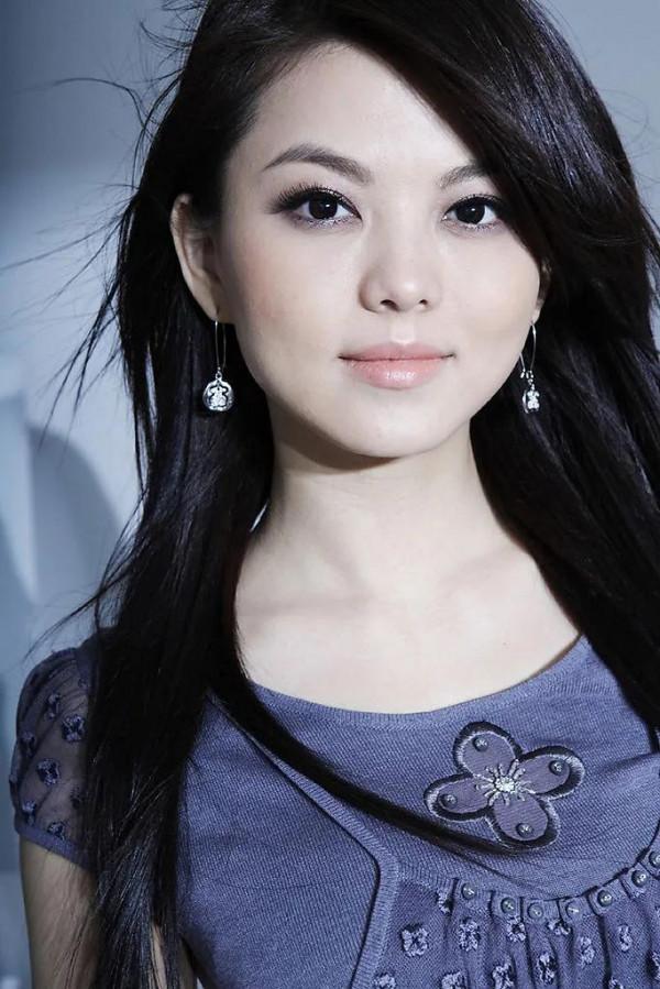 李湘年輕時的美圖 李湘年輕時的美圖