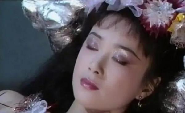 黑土地出大美人，12位東北女星，個個盤靚條順，甩白幼瘦幾條街