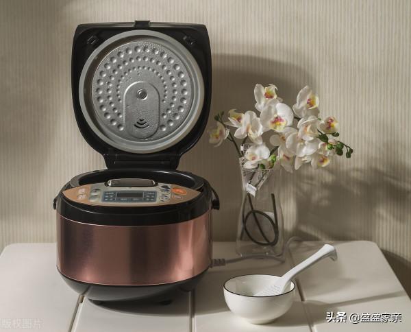 電飯煲的內膽被刮壞後,還可以繼續使用嗎?會不會有什麼危險? 電飯煲的內膽被刮壞後,還可以繼續使用嗎?會不會有什麼危險?