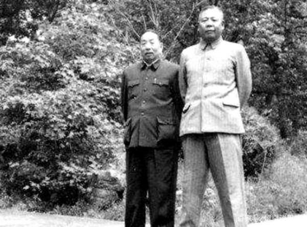 他曾兩次擔任江蘇省省長，一生都在為家鄉默默貢獻，活到了80歲