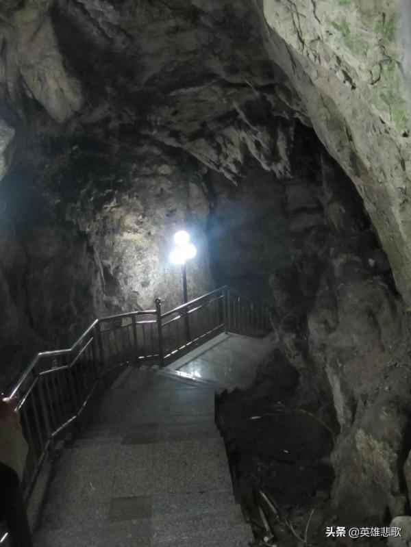 1984年,一名中學生進入峨眉山九老洞尋武功秘籍,因何困死洞中? 1984年,一名中學生進入峨眉山九老洞尋武功秘籍,因何困死洞中?