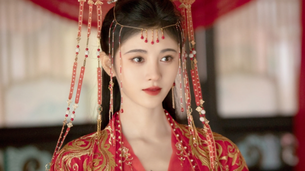 鞠婧禕新劇開播即火，搭檔曾舜晞“CP感”十足，劇情邏輯卻有硬傷