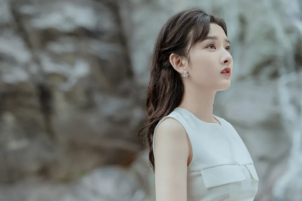 宋祖兒和毛曉彤穿的居然是當季新款？|《喬家的兒女》造型解析