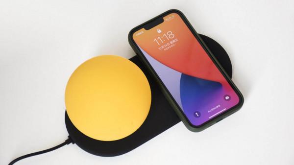 華碩a豆怪無線充電夜燈奇鵝版：IP聯名設計 照明充電兩不誤