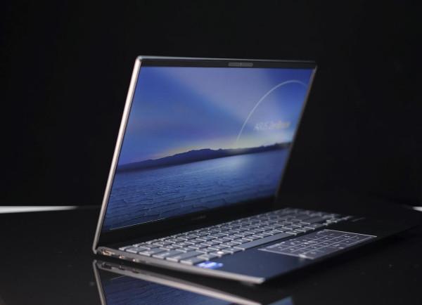 移動式辦公好搭檔，華碩靈耀14s超輕薄商務筆記本
