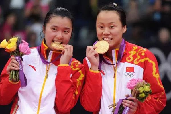 奪冠往事丨中華體育精神就像北斗一樣指引著我們勇往向前 奪冠往事丨中華體育精神就像北斗一樣指引著我們勇往向前