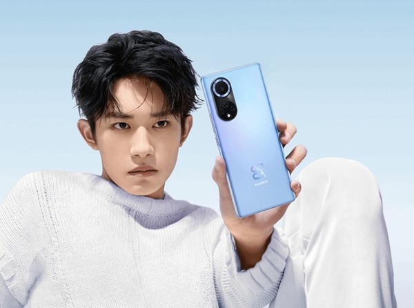 新年換機大作戰!四款不同價位手機任你挑選 1499元起 新年換機大作戰!四款不同價位手機任你挑選 1499元起