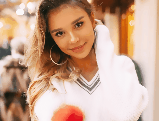 小瀋陽夫婦復出撈金,小瀋陽一身潮牌價值不菲,沈春陽髮型有點亂 小瀋陽夫婦復出撈金,小瀋陽一身潮牌價值不菲,沈春陽髮型有點亂