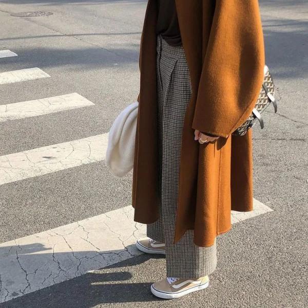 讓暗色大衣在冬季煥發新姿的毛衣是什麼樣 | 博主推薦