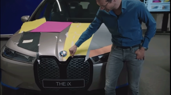 寶馬新面板上線！動態流動變色的電動汽車，讓人無限遐想