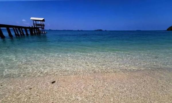 油汙全消失，羅勇沙美島恢復海灘海島遊