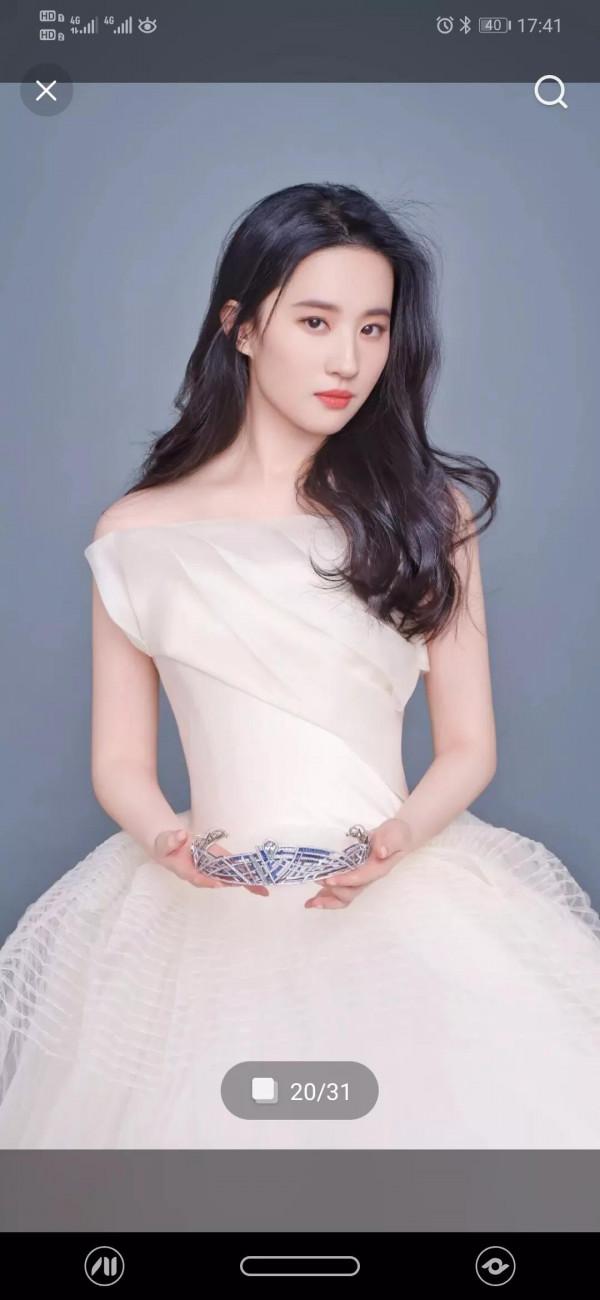 演員劉亦菲孫怡徐璐美照 演員劉亦菲孫怡徐璐美照