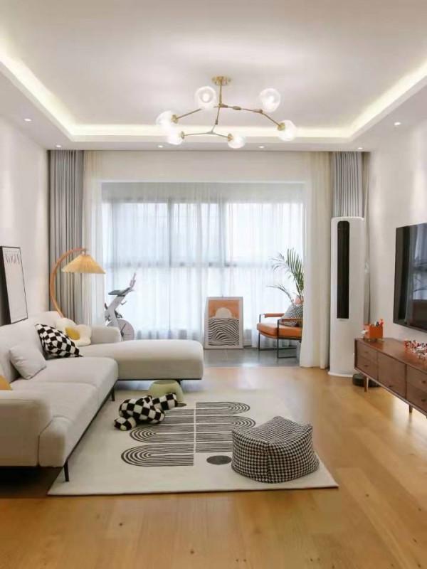 90後夫妻，根據自己喜好佈置而走紅，125㎡新家越住越舒適