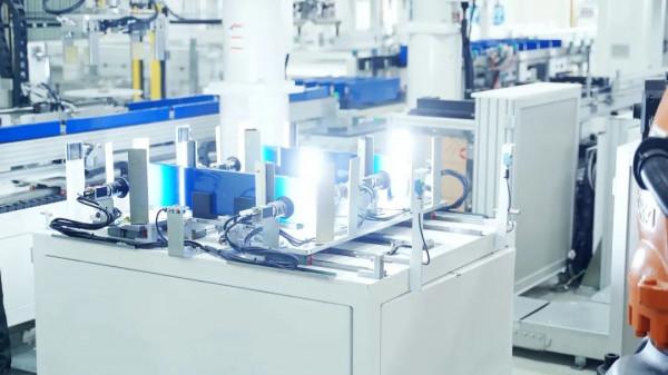 刀片磷酸鐵鋰，蜂巢能源量產下線