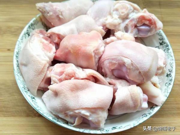 買豬蹄，切記“前蹄”和“後蹄”差別很大，買錯難吃還浪費錢