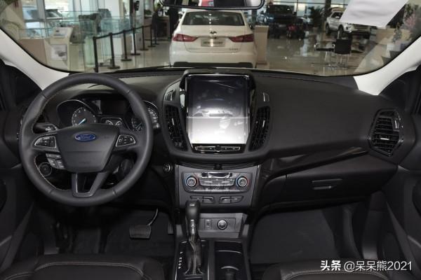 實拍福特翼虎,美系緊湊型SUV,價格誘人,值得買嗎? 實拍福特翼虎,美系緊湊型SUV,價格誘人,值得買嗎?