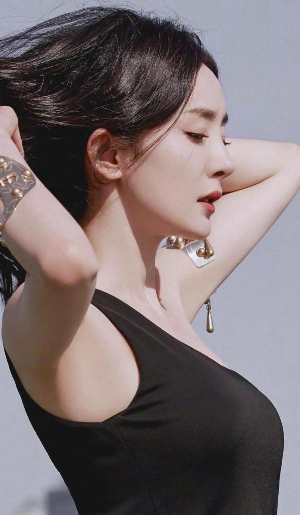 中國娛樂圈美女排行榜|超高畫質桌布大全,迪麗熱巴真的美絕了 中國娛樂圈美女排行榜|超高畫質桌布大全,迪麗熱巴真的美絕了