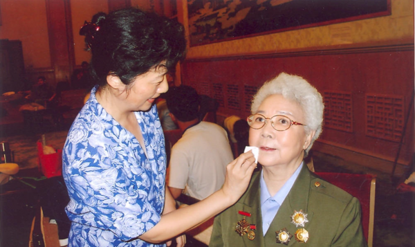 48年過去，當年出演《閃閃的紅星》的小紅星“潘冬子”怎麼樣了？