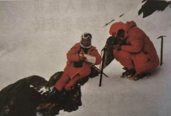 百年瞬間丨我國首位深入南極腹地考察的女科學家