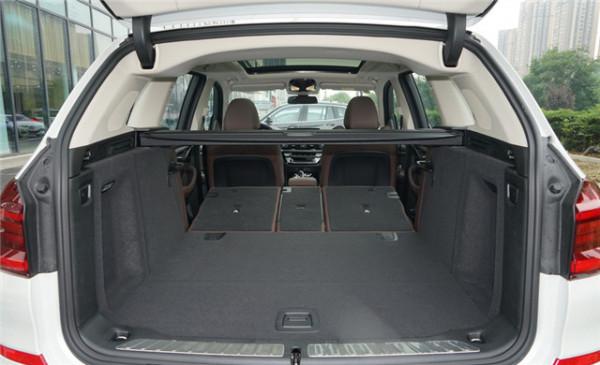 外觀很帥氣，配2.0T發動機，寶馬X3 xDrive28i M運動套裝版實力解析