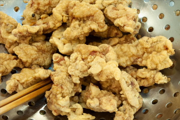 快過年了，不管炸什麼年貨，記住2個訣竅，鮮香酥脆，放涼也不硬