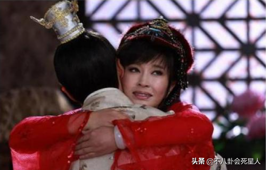 6位老年“整容臉”女星，個個臉部僵硬，笑跟哭一樣