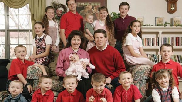 美國60後夫妻21年生下19個娃，現已有21個孫輩，這下養老不用愁了