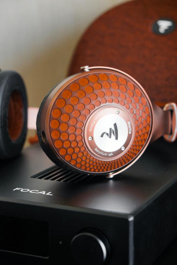 沉醉於一抹金黃色的時光裡，不願清醒——Focal Stellia耳機評測