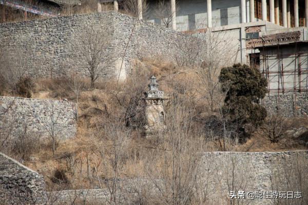 北京徒步登山：門頭溝滴水巖-棲隱寺（下），規模宏大卻爛尾寺廟
