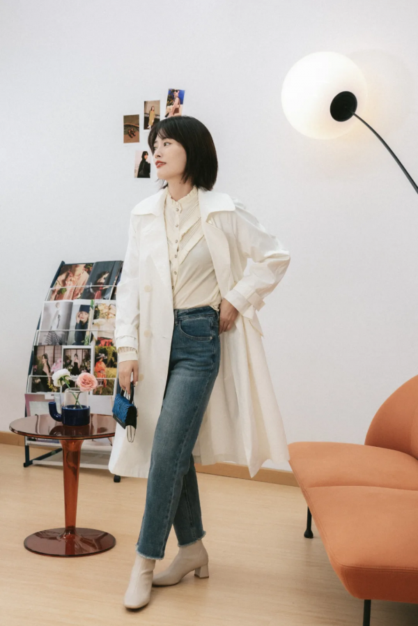 現在的品牌怎麼回事,這衣服也能賣2千? 現在的品牌怎麼回事,這衣服也能賣2千?