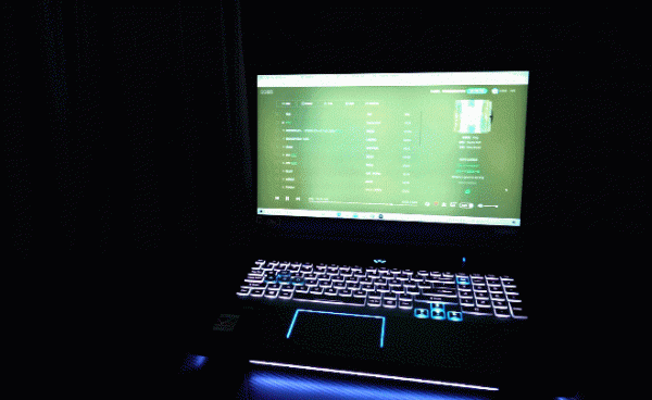 Core i9+RTX 3080,遊戲本里的巔峰王者!掠奪者戰斧500測評 Core i9+RTX 3080,遊戲本里的巔峰王者!掠奪者戰斧500測評