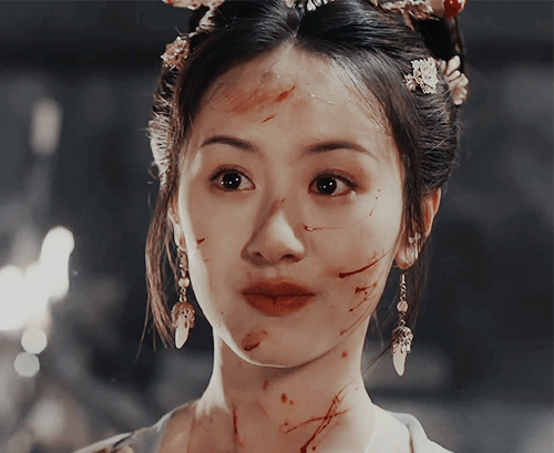 女星戰損妝又美又慘！趙麗穎、熱巴、李沁，這幾位絕了