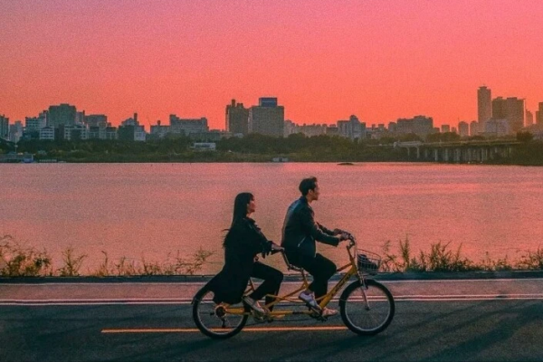 陰暗面很多的星座,很難看透,就像一池潭水,深不見底深不可測 陰暗面很多的星座,很難看透,就像一池潭水,深不見底深不可測