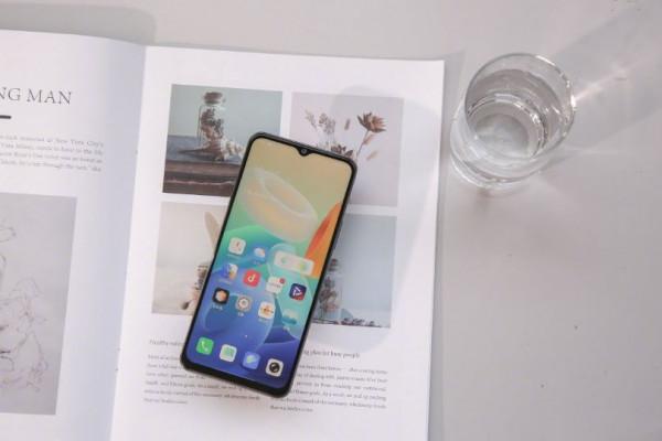 新款VIVO Y76S纖薄時尚手機，1799元的綜合配置簡評