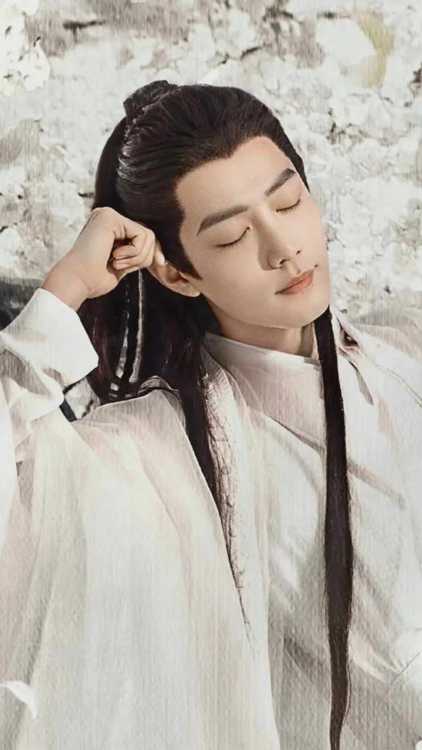 肖戰這大神官，簡直就是神仙下凡來拯救廣大劇迷的