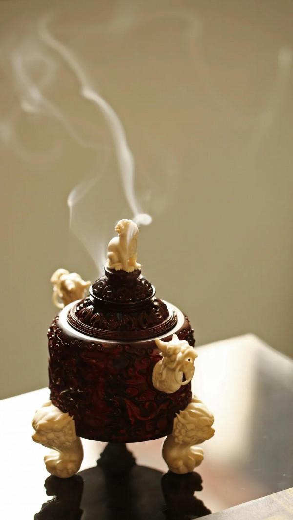 小葉紫檀「鎮守四方」香爐