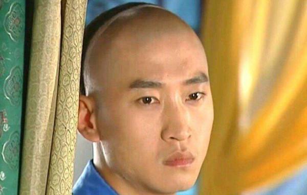 還珠：金鎖嫁給柳青後，為何連“誕4胎兒”，柳紅：都是被逼的