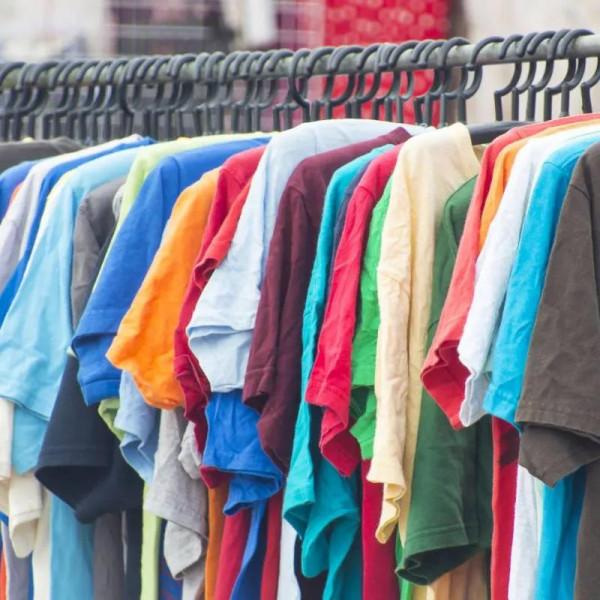 回收舊衣服賺錢的方式有哪些?目前回收多少錢一噸?這裡有答案 回收舊衣服賺錢的方式有哪些?目前回收多少錢一噸?這裡有答案