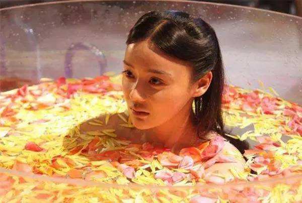 10位湖北籍女星：有人嫁導演，有人嫁富豪，有人45歲至今未婚