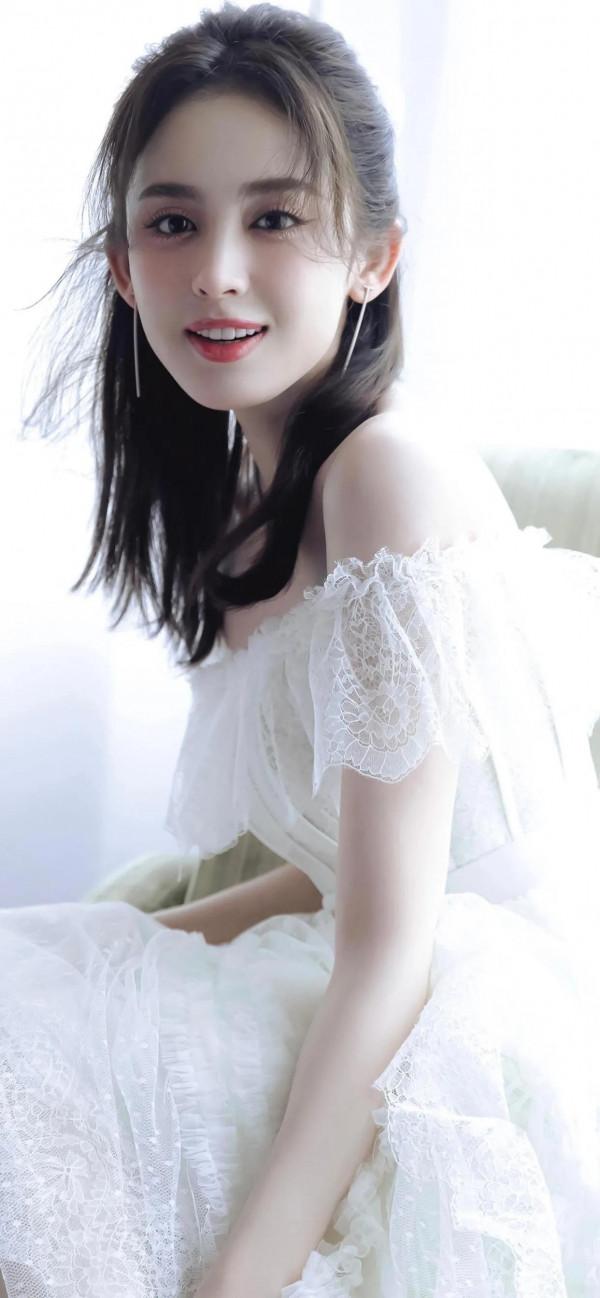 仙女桌布：劉亦菲、趙麗穎、張天愛、古力娜扎、景甜