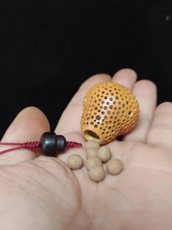 鏤空葫蘆香囊～小墩子