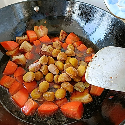 爆好吃!吃這菜板慄胡蘿蔔燉肉,米飯你得多備點 爆好吃!吃這菜板慄胡蘿蔔燉肉,米飯你得多備點