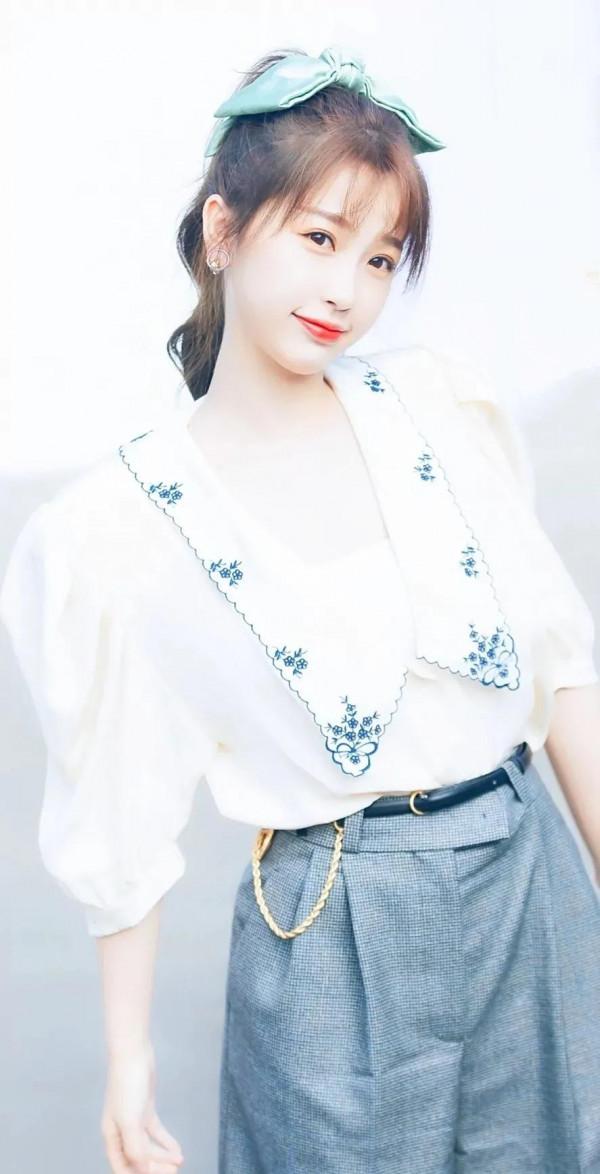 女明星穿時尚褲子，誰的穿搭好看？