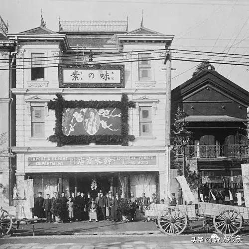 味精從清水變雞汁的神調料，到不少人口中的害人精，經歷了什麼？