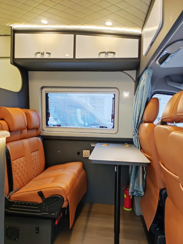 吉姆西大通V90加長軸超高頂 功能豐富 水電充足 高品質移動之家 吉姆西大通V90加長軸超高頂 功能豐富 水電充足 高品質移動之家