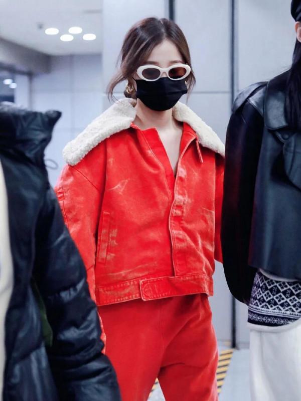 虞書欣機場私服穿搭